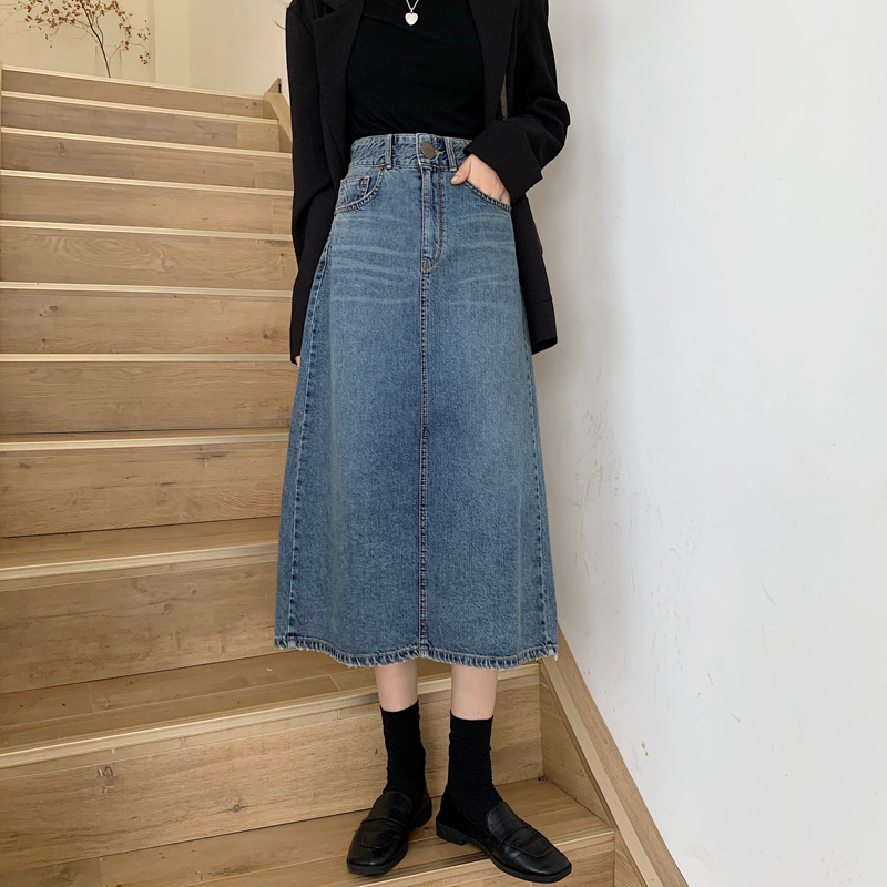 Real price denim skirt in early autumn