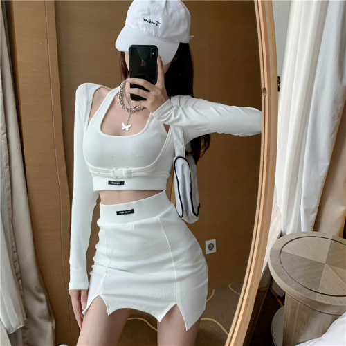 Real price real shot hanging neck slim body exposed navel sling + high waisted cloth half skirt + anti wrinkle coat women's suit