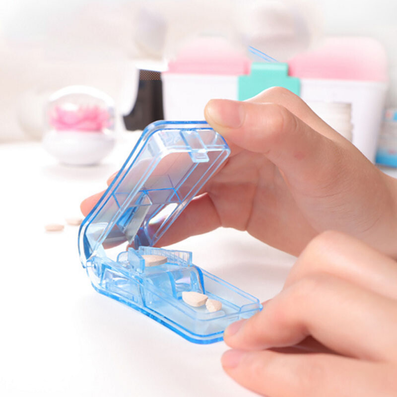 Wutong Anan medicine cutter can be fixed, the tablet divider is transparent, the medicine box is portable, the mini plastic box is blue.