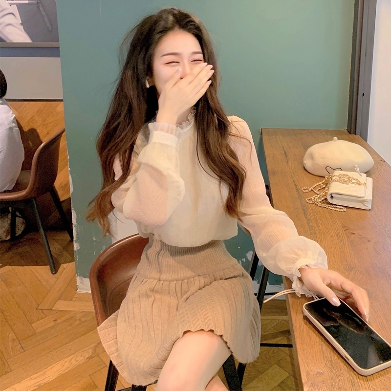 2022 early spring new style temperament goddess fan high sense Royal sister light cooked pure desire wind shirt