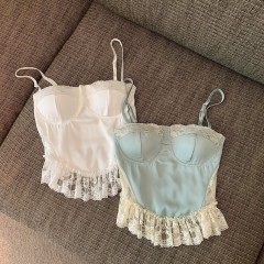 Real shooting and real price hot girls in summer want to be pure and versatile, with lace suspenders inside