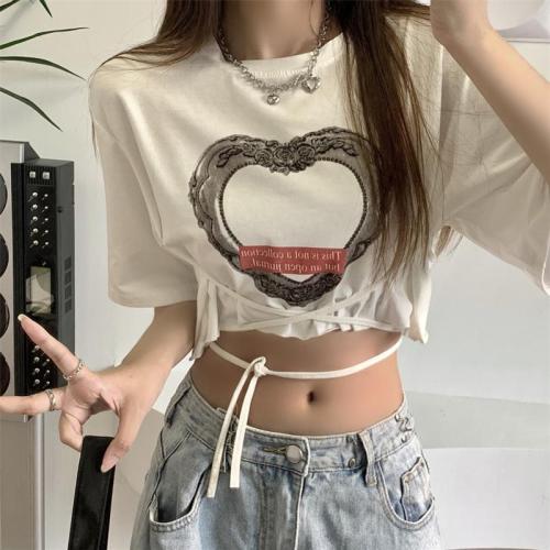 Real shot American Short Sleeve T-Shirt women's new fashion in summer, loose and retro design, niche short coat