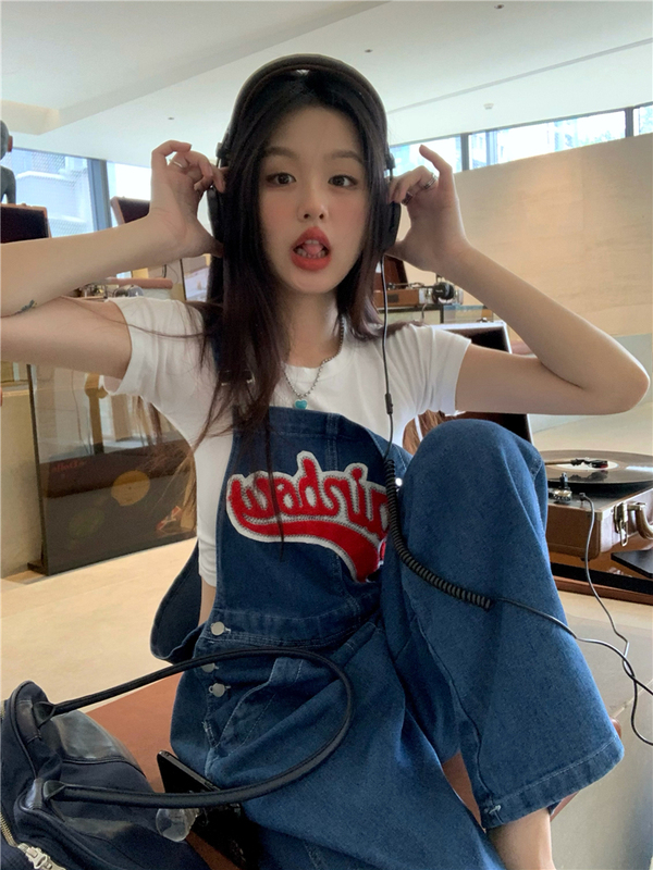 Real shot versatile short white top + letter strap pants women's summer fashion design Wide Leg Jeans