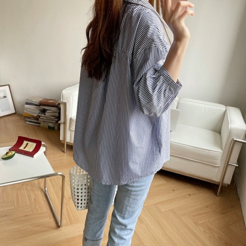 Design sense niche shirt women's thin autumn Korean version bubble sleeve drawstring seven point Sleeve Striped Shirt