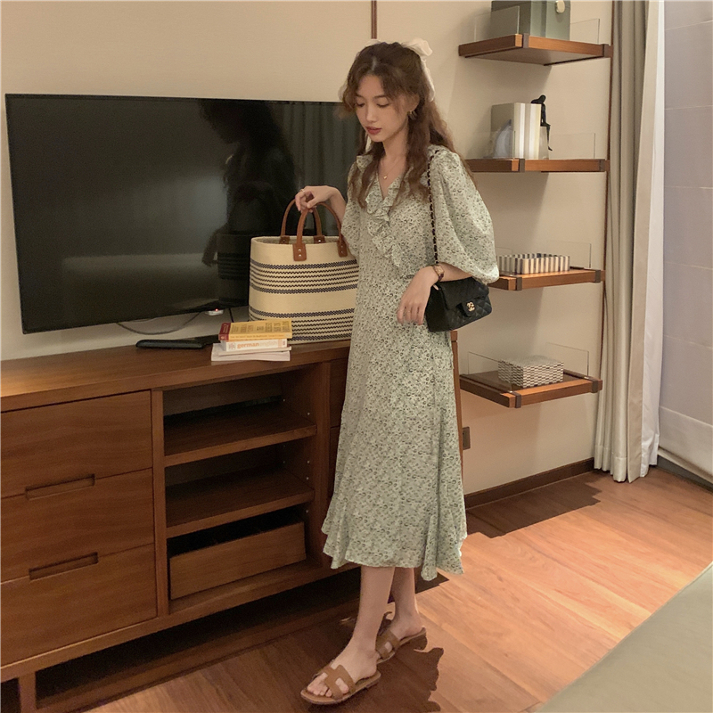 Real price! Green Ruffle V-neck floral dress women's summer French gentle Chiffon Dress