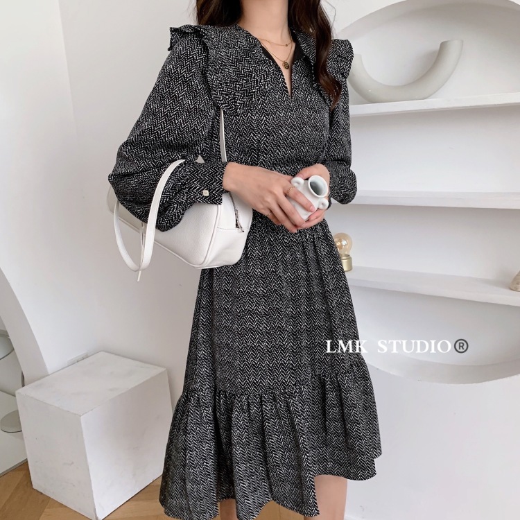 Early spring new! [LMK] large lapel pleated Ruffle long sleeved dress 8077# hjy