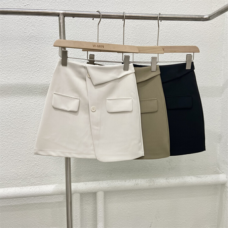 In early summer! [w.min] simple and comfortable breasted A-line skirt 1020\cls