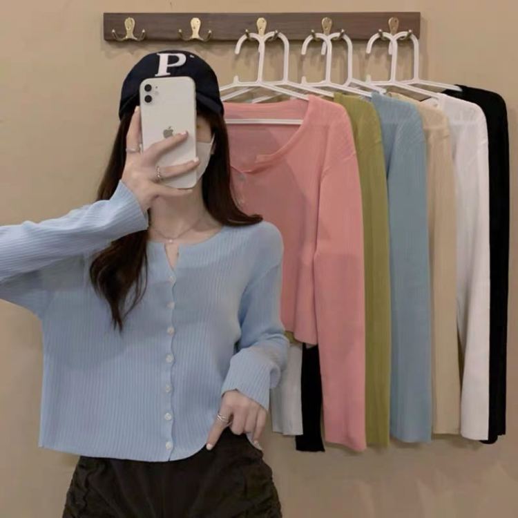 New in early autumn! [fat woman's family] women's clothes in 2021 are thin and short, solid color long sleeved knitted cardigan e188# HBx