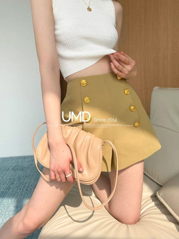 Original price 86.10! New in early summer! [Linna] French court style button edge casual shorts 8912# zxx