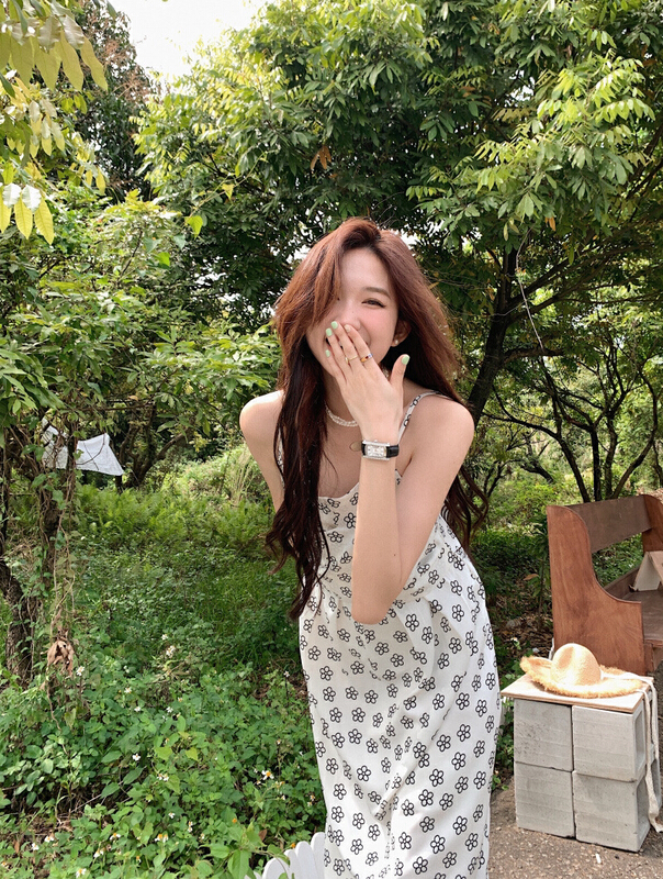 Original price 92.79! New in early summer! [timely rain] fashionable and slim suspender dress (excluding matching) 63254# WPL