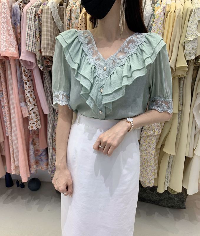 Original price 86.74! [J2. J1wg] V-neck simple splicing lace fungus edge shirt 2259# cqw