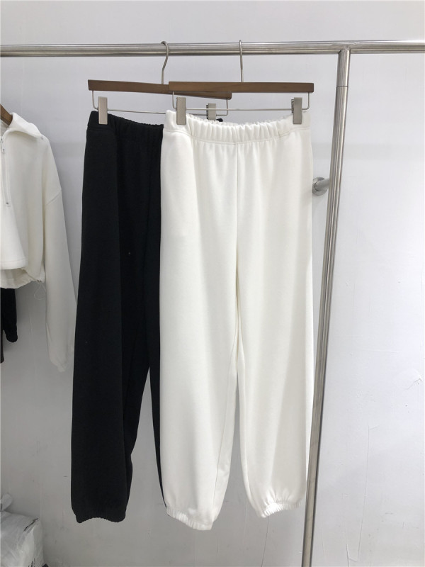 [until blue] Korean version simple and versatile, clean color, elastic waist, closed feet and plush casual pants 20589-1# YY