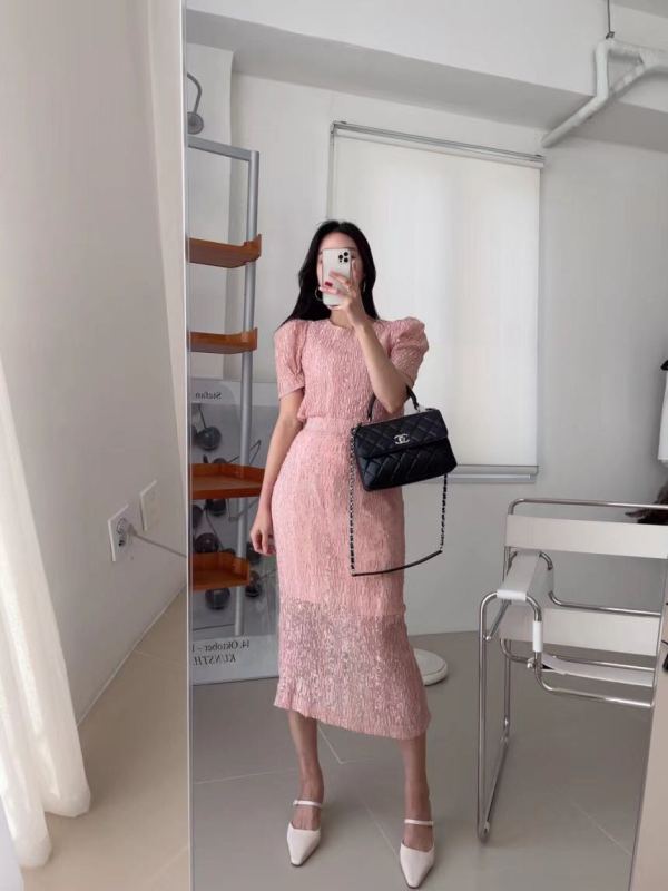 New in early summer! [31] round neck versatile blouse + lady style skirt suit (excluding necklace) 81235# lhq