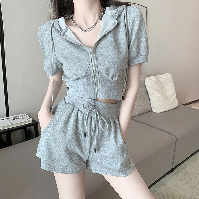 2022 summer new sports casual small age reduction fashion shorts hooded cardigan short two-piece suit women