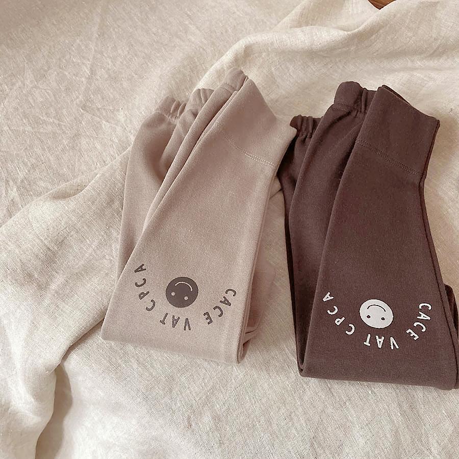Soft waxy ~ elastic and comfortable skin close bottoms boys' and girls' spring 2022 printed bottoms are versatile 9-point pants