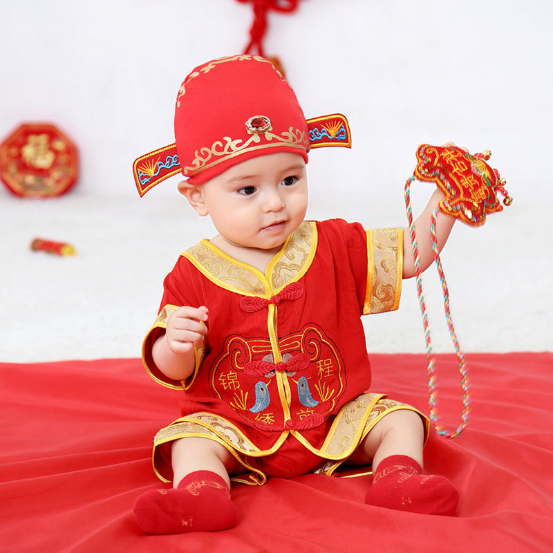 A baby's first birthday clothes, a boy's baby's weekly dress, a girl's children's Tang suit, a hundred days' birthday, a full moon, a happy summer