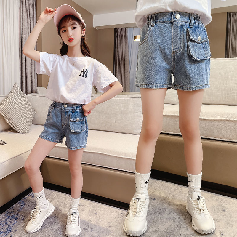 Girls' denim shorts thin 2022 summer new middle-aged and old children's foreign style, loose fitting children's versatile pants trend