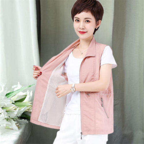 Thin sunscreen vest women's short  spring and autumn new casual vest middle-aged mother versatile large summer