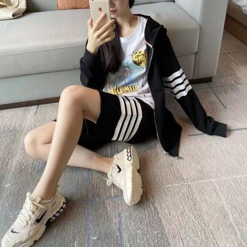 Four bar ice silk knitted shorts men's and women's fashion casual couple loose cropped pants casual straight shorts