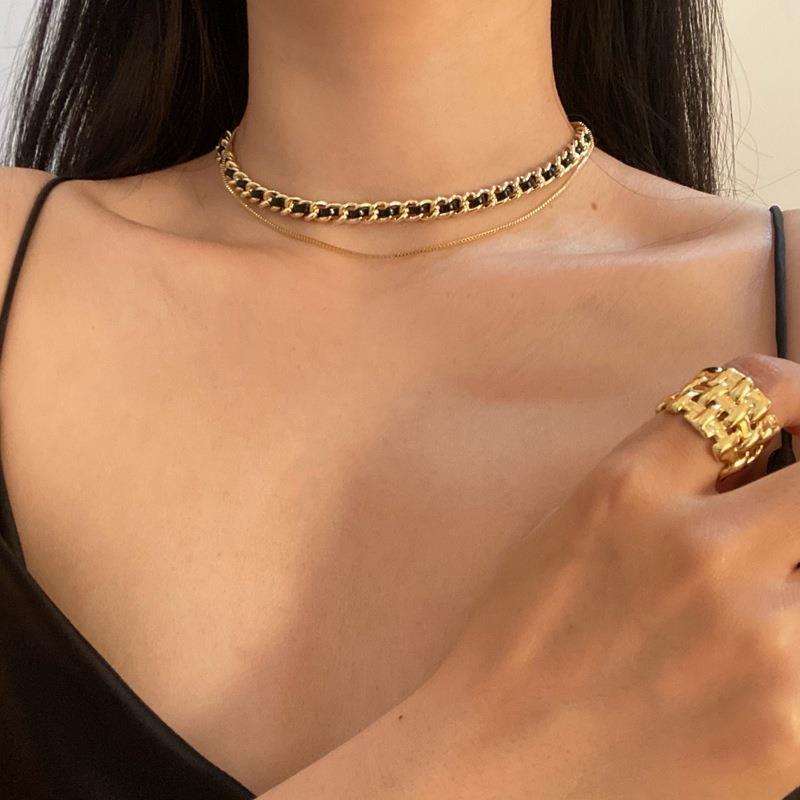South Korea 2021 new PU leather double layer Necklace retro simple temperament versatile collarbone chain neck chain ot buckle ins
