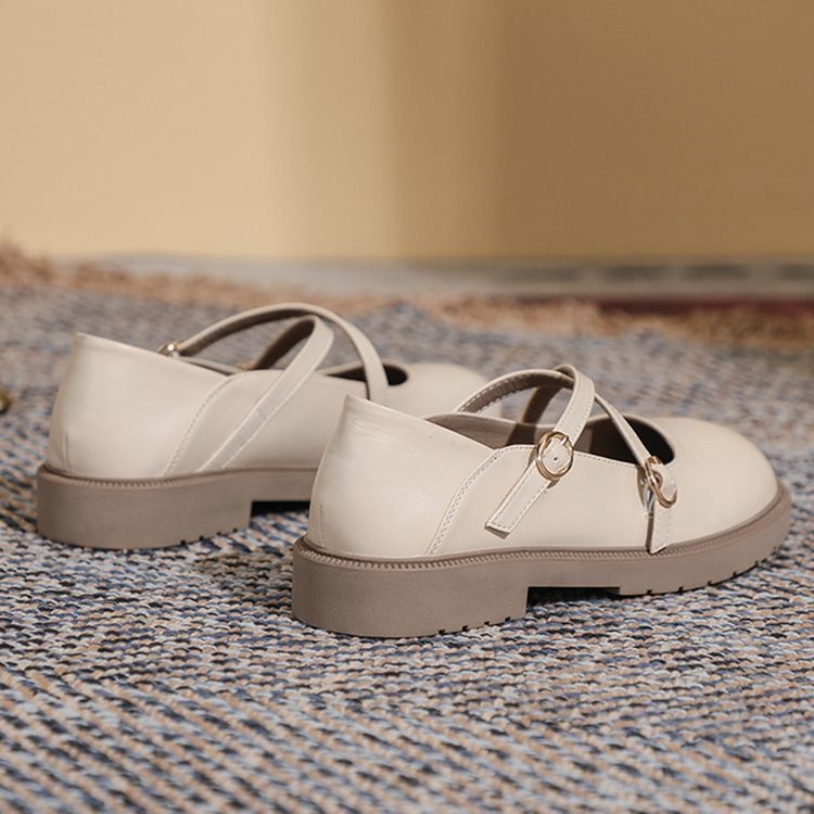 Little red lady summer 2022 new round head Mary Jane shoes design sense of minority gentle retro single shoes summer style