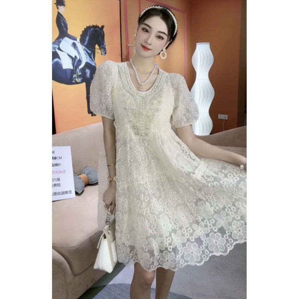 2022 summer new French premium V-neck embroidery lace dress women's Korean version Nail Drill bubble sleeve A-line skirt