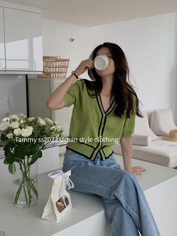 [Tammy] V-neck small fragrance color matching thin, simple and versatile urban style sweater 63133\l