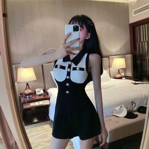 Summer black and white contrast slim fit sleeveless Jumpsuit  new fashion small tall slim shorts women