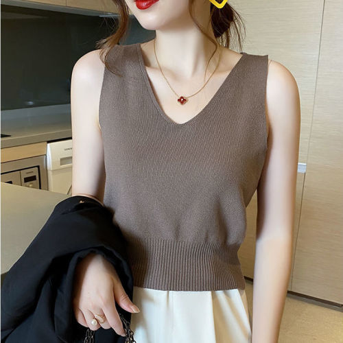 Suit bottomed shirt women's inner summer ice silk V-neck vest top French Chic small suspender sweater outer wear