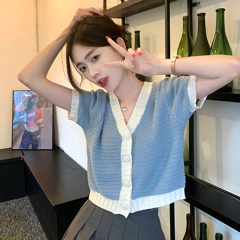 Blue V-neck short sleeve knitted cardigan women's summer 2022 new design sense of minority gentle chic short top