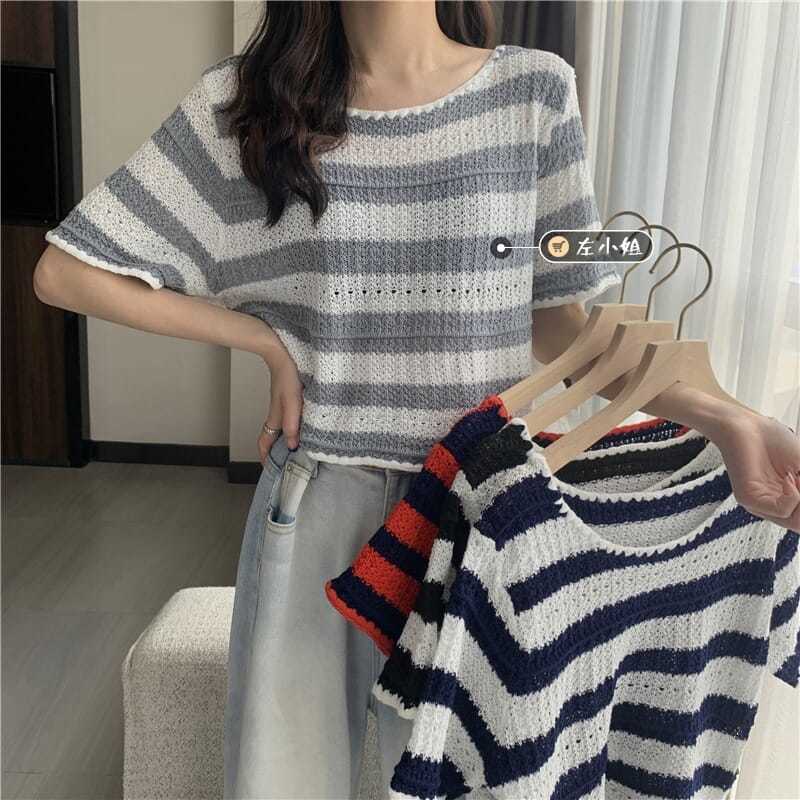 Summer 2022 new small contrast striped T-shirt slim fit thin short sleeve bottomed sweater women's upper garment