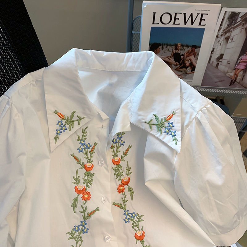 Embroidered design sense short shirt women's summer new French minority chic retro Hong Kong style western style aging shirt