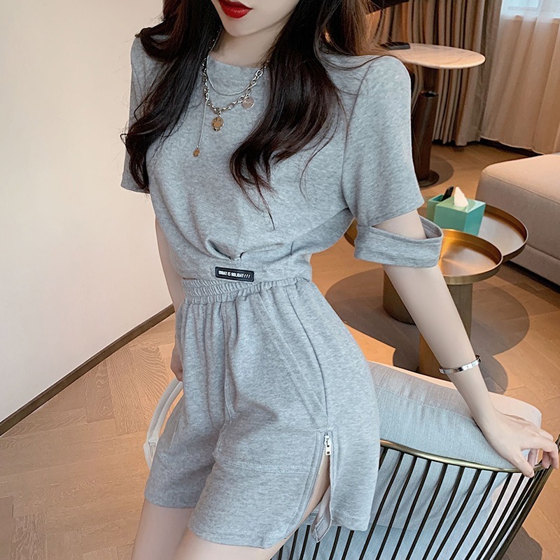 Summer 2022 new solid color short sleeve T-shirt high waist loose and versatile sports shorts two piece suit women
