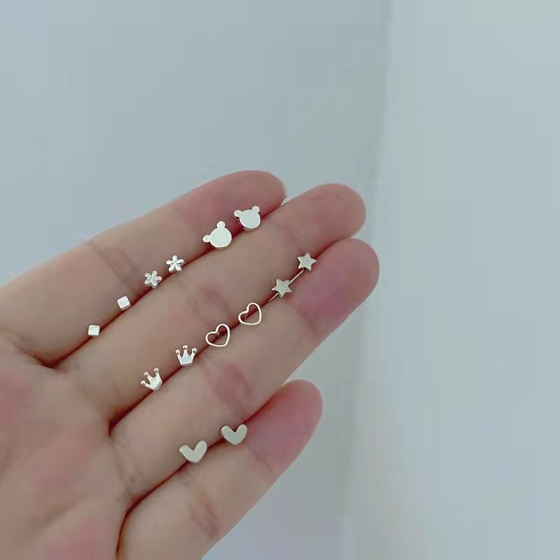 Keep ear hole, sleep, no need to take off ear nails, female 2021 new 925 silver needle, anti allergy Mini simple and small ear bone nails