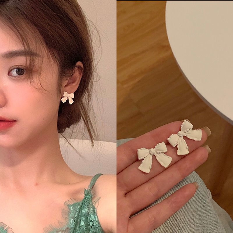 Yang Chaoyue's same style bow earrings 2021 new trendy ear clip women's non-pierced earrings temperament high-end earrings
