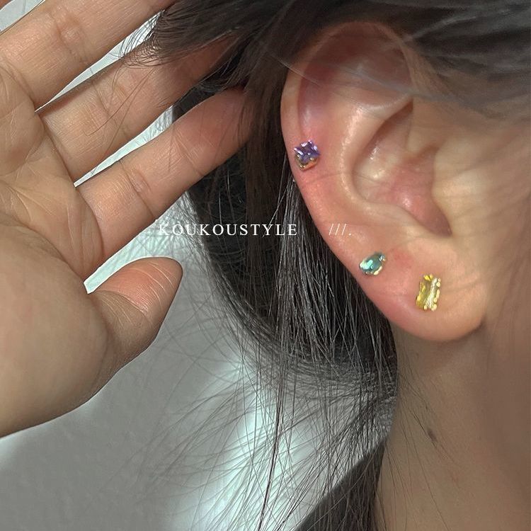 Zircon ear bone nail female silver needle Spice Girl raise ear hole cochlear nail ins wind EARRINGS COLOR drill Earrings sleep free