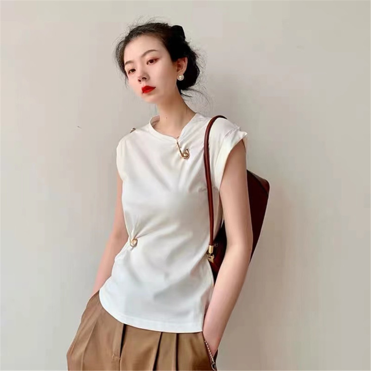 Original price 73.72! New in early summer! [Linna] design sense niche versatile short sleeve T-shirt (pin cannot be removed) 6632\jj
