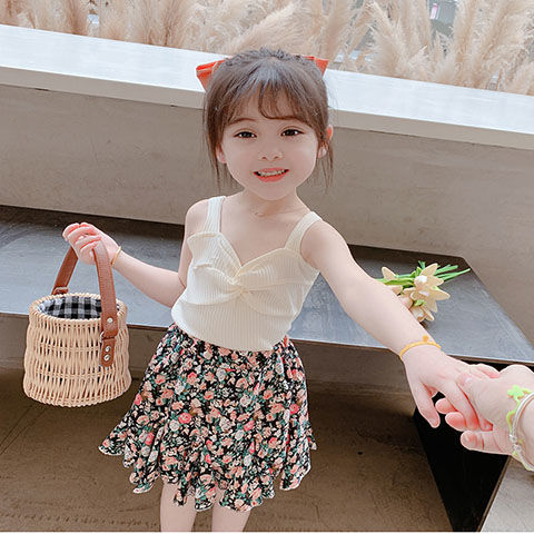 Girls' summer suit 2022 new children's Vest + floral short skirt girls' two-piece baby foreign style suit