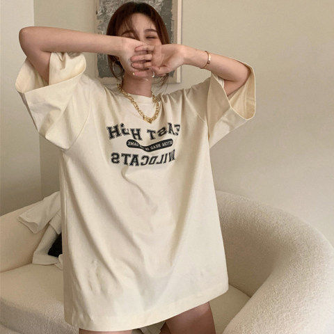 Short sleeve T-shirt for women in spring and summer loose fitting for students half sleeve T-shirt for Internet red fried Street niche chic tops ins fashion