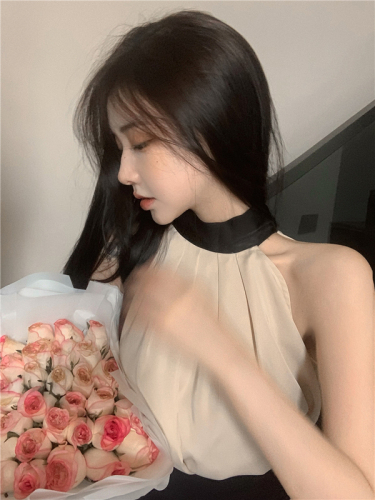 Real shooting of summer design feeling small fragrance sleeveless chiffon shirt celebrities' unique temperament chic hanging neck top
