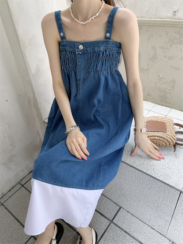 Real shooting real price jeans two wearing dresses women 2022 new patchwork bra design sense of niche A-line strap skirt