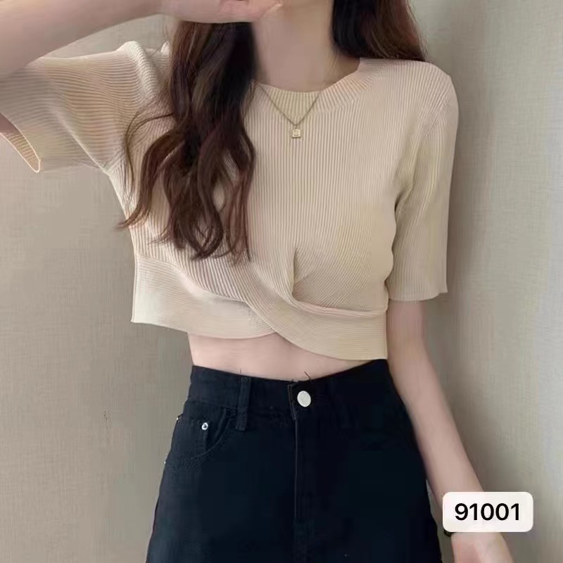 Temperament round neck T-shirt women's short summer 2022 new Korean design sense niche short sleeve T-shirt
