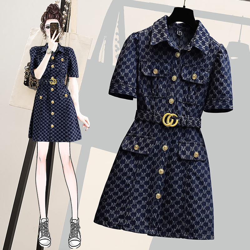 Actual shooting of large women's clothing new jacquard Lapel single breasted denim skirt in summer 2022, slim dress at waist