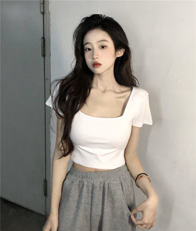 Real shooting of sweet, spicy and pure desire cotton short style generous collar showing belly button spicy short sleeve top in fashion