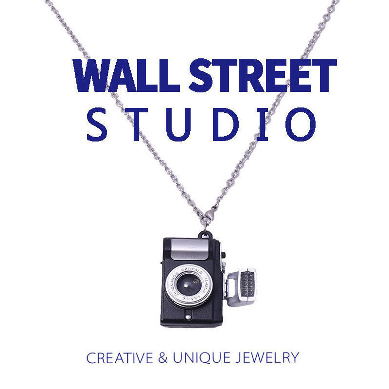 Tiktok Little Red Book same luminous small camera Necklace Fashion boys and girls Korean version simple lovers net red jewelry