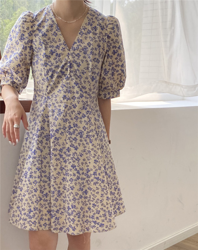 Original price 130.80! [clean space] bubble sleeve V-neck floral dress 28362 # CSX