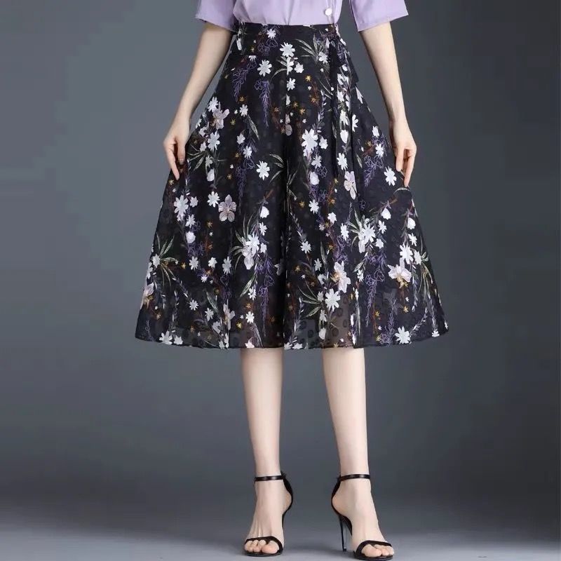 Cropped skirt women's 2022 spring and summer new women's wide leg pants loose and thin floral high waist skirt casual pants