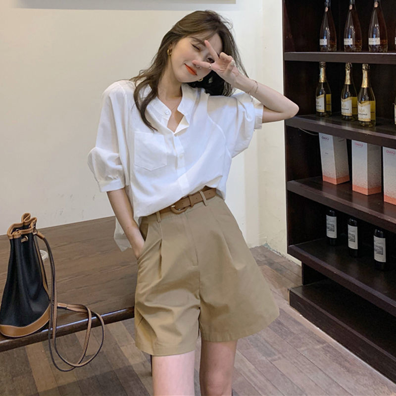 Summer suit women's 2022 new Hong Kong style retro chic premium shirt slim casual shorts two piece suit fashion