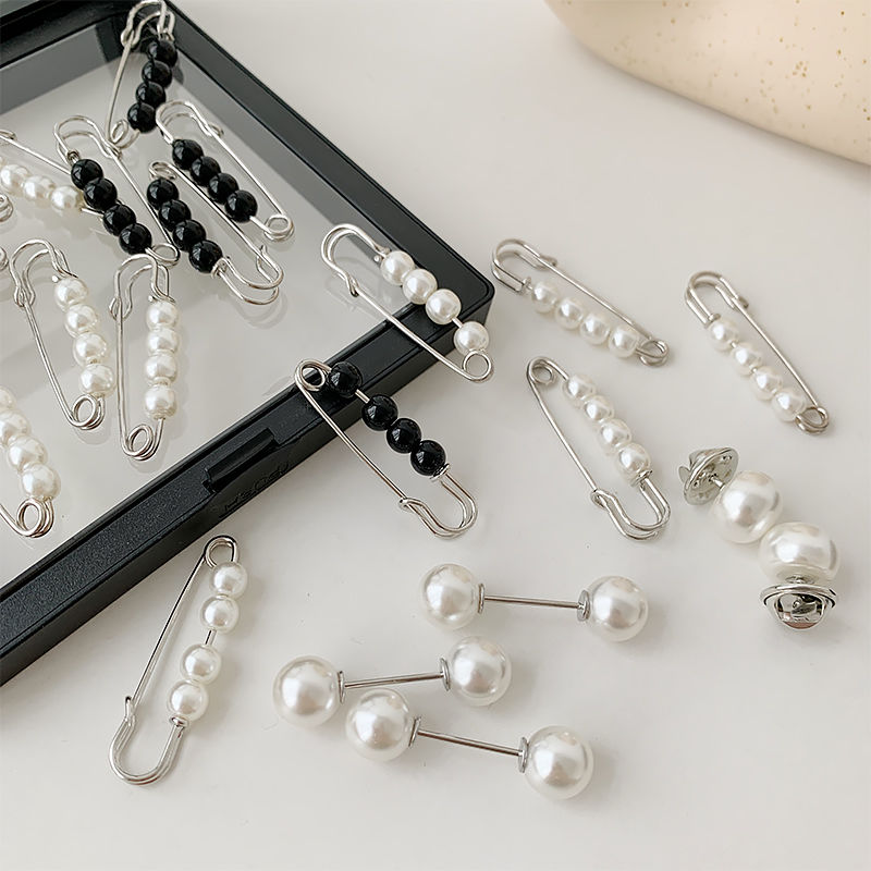Pearl Brooch waist clip adjust skirt waist size change small artifact anti light buckle clothing pin fixed collar