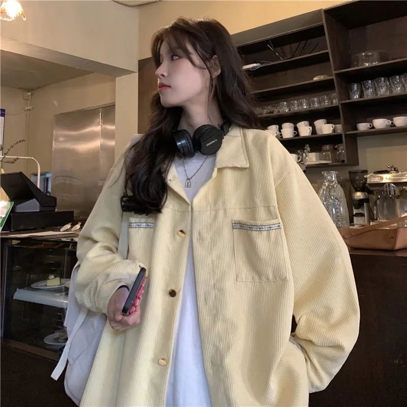 French retro cream corduroy shirt coat, women's autumn and winter new design sense, niche shirt, outerwear top